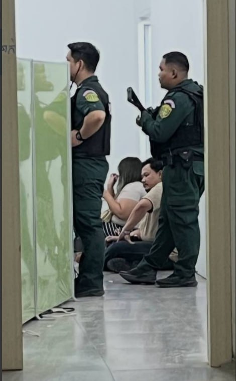 最新消息 #波贝 假日宫赌场被突袭，改地点涉嫌网络诈骗，现场控制了不少人