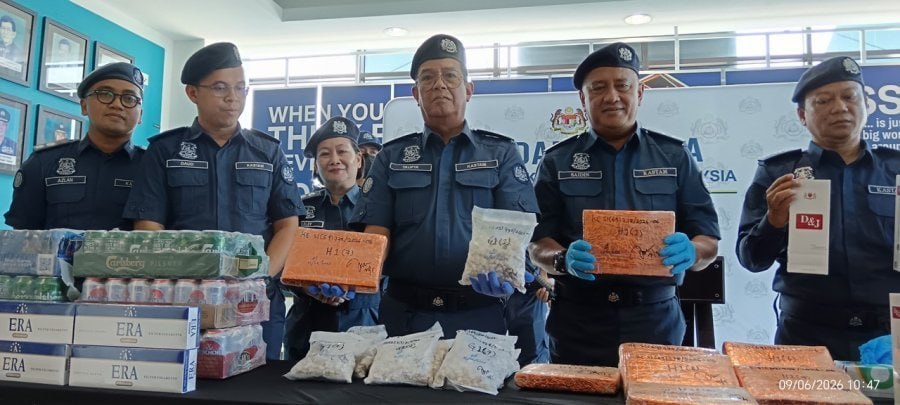 马来西亚新闻【沙关税局破毒品烟酒走私值逾400万 揭毒贩利用快递邮寄运毒】